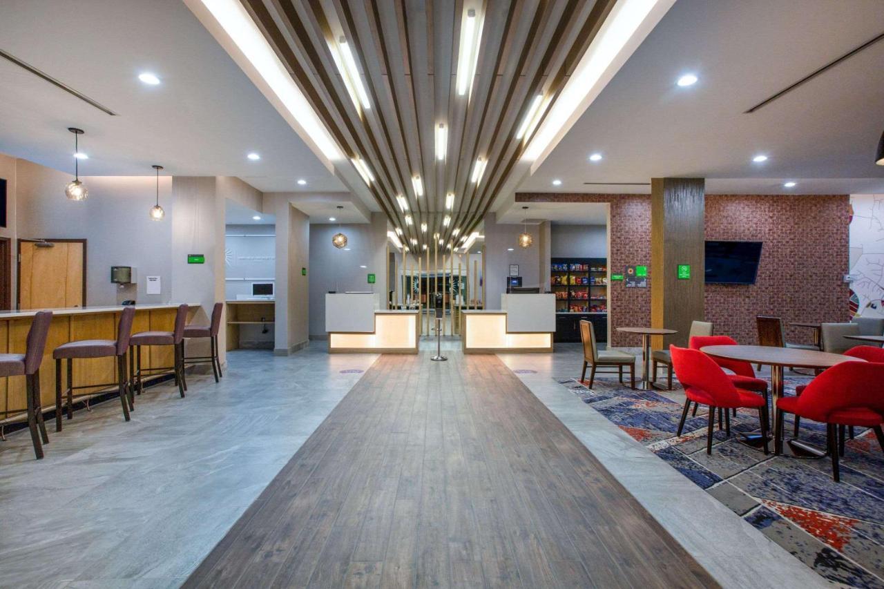La Quinta Inn & Suites By Wyndham Manassas, Va- Dulles Airport Exteriér fotografie